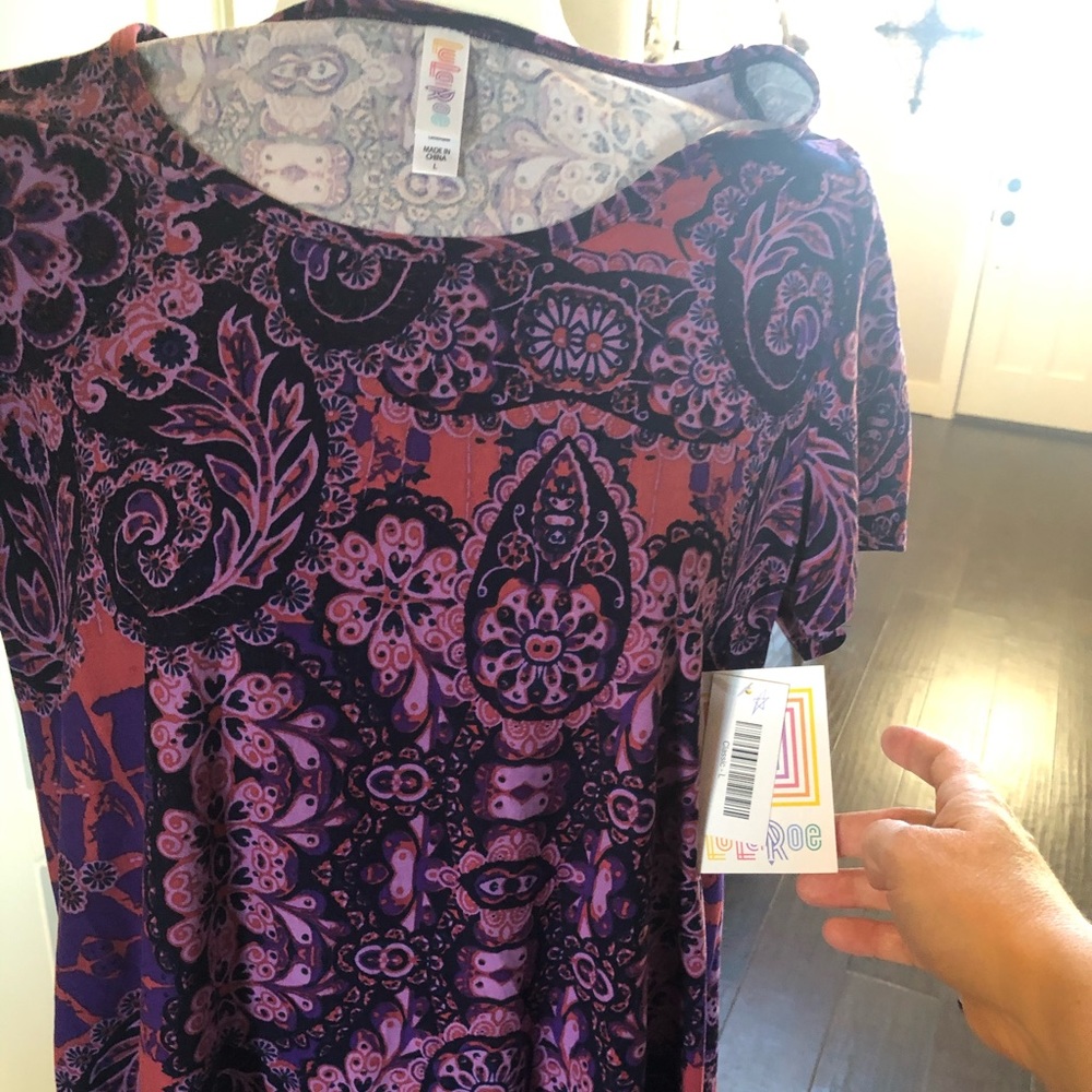LuLaRoe classic T